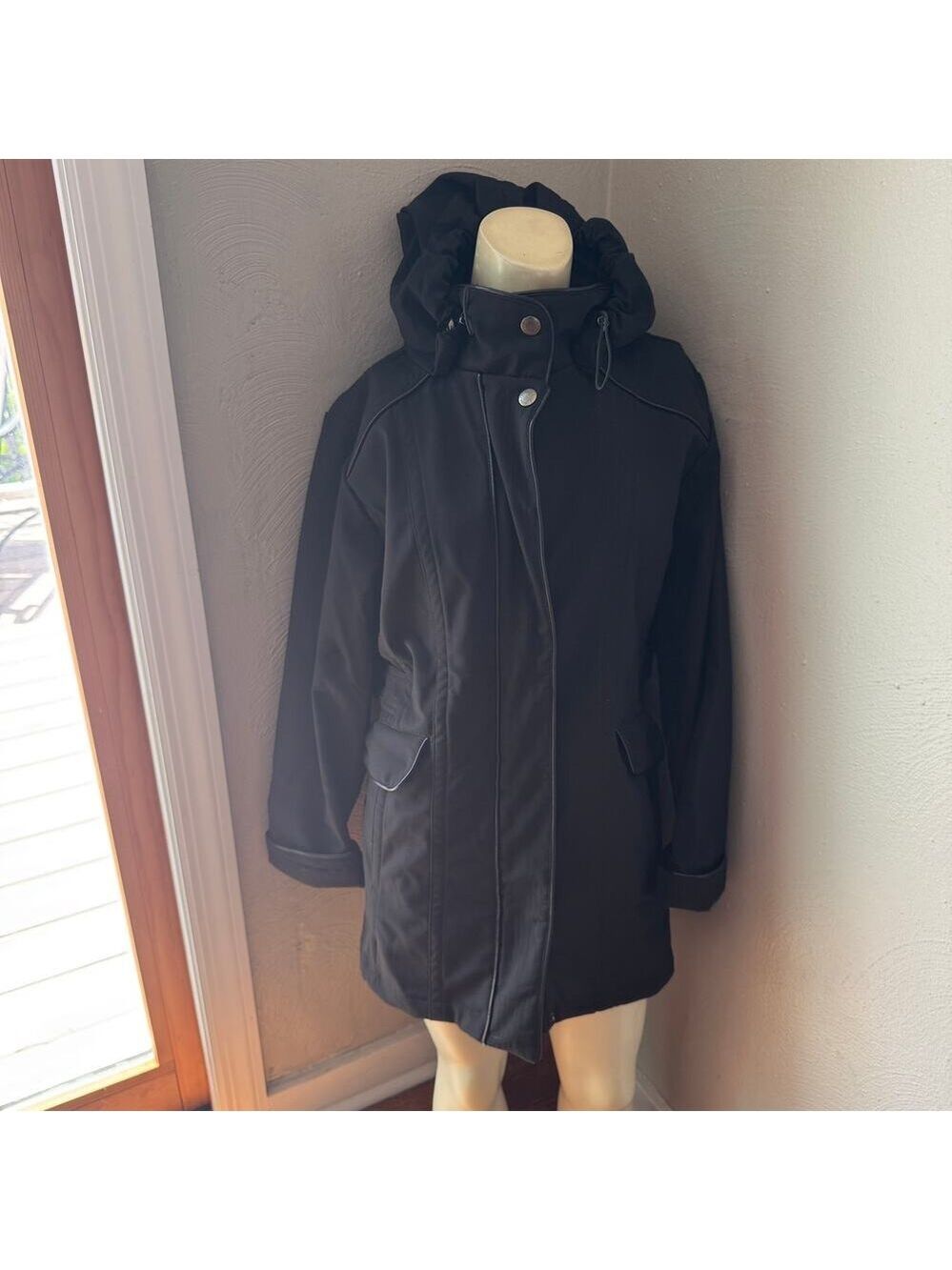 Neyelle black utility rain jacket, black, size large, hooded